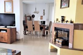 IČIĆI, iznajmljuje se prekrasno uređen stan od 105 m2, Opatija - Okolica, Διαμέρισμα