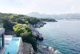 Dubrovački arhipelag, dvije luksuzne vile 604 m2 prvi red do mora s bazenom, Dubrovnik - Okolica, Haus