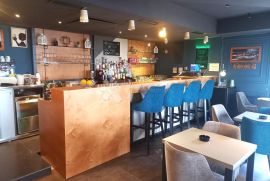 Uhodan Caffe bar na odličnoj lokaciji, Kastav, Propriété commerciale