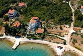 Predivna vila, prvi red uz more, 4400m2 zemljišta!!, Zadar - Okolica, Kuća