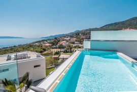 OPATIJA, moderna dvojna vila s bazenom i panoramskim pogledom na more, Opatija, Famiglia