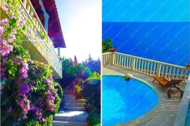 Villa s bazenom i ekskluzivnim pogledom na otvoreno more, Dubrovnik, Дом