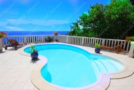 Villa s bazenom i ekskluzivnim pogledom na otvoreno more, Dubrovnik, Maison