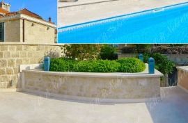 Dubrovačka kamena Villa u zelenilu s bazenom. Jedinstveno!, Dubrovnik, Haus