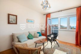 Zenta, prekrasan stan s balkonom dostupan do 1. svibnja 2023., Split, Appartement