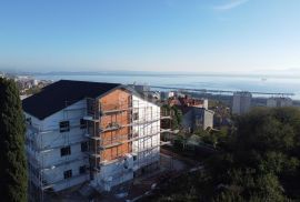 RIJEKA, BANDEROVO- stan 100m2 s panoramskim pogledom na more - 3S+DB - 1. kat + garaža 18m2, Rijeka, Kвартира