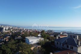 RIJEKA, BANDEROVO- stan 100m2 s panoramskim pogledom na more - 3S+DB - 1. kat + garaža 18m2, Rijeka, Wohnung