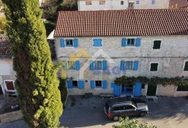 Kamena vila u srcu Istre!, Kanfanar, Kuća
