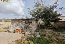 OTOK KRK - Tri kamene kuće za obnovu, Dobrinj, House