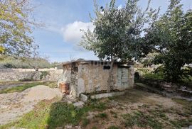 OTOK KRK - Tri kamene kuće za obnovu, Dobrinj, Casa