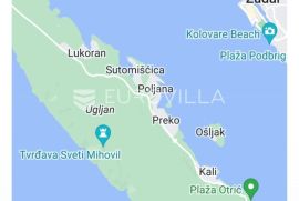 Zadar, otok Ugljan, građevinsko zemljište površine 1015 m2 uz more, Preko, Arazi
