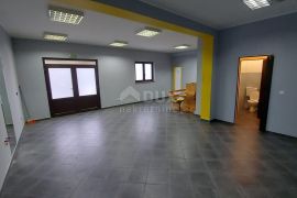 RIJEKA, OREHOVICA -poslovni prostor, 65 m2, Rijeka, Immobili commerciali