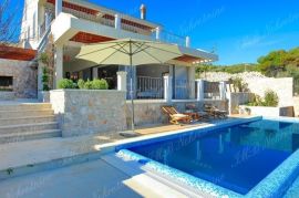 Vila 220 m2 s bazenom na zemljištu 610 m2 prvi red uz more – Dubrovnik otoci, Dubrovnik, بيت