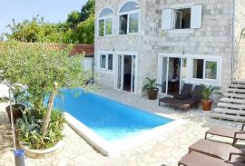Villa 400 m2 s bazenom i pogledom na more u neposrednoj blizini Dubrovnika, Dubrovnik, Ev