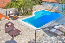 Villa 400 m2 s bazenom i pogledom na more u neposrednoj blizini Dubrovnika, Dubrovnik, Ev