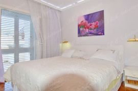 Prekrasna dvojna kuća površine 302,33 m2 okružena zelenilom - Dubrovnik, Dubrovnik, Maison