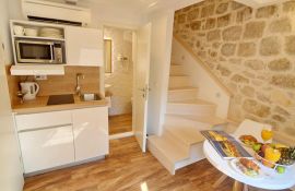 5 LUXURY APARTMENT UNITS | EXCLUSIVE VILLA IN OLD TOWN | BRAND NEW | ESTABLISHED RENTAL BUSINESS, Dubrovnik, Ev