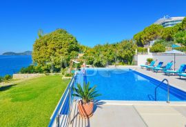 Villa with pool, first row to the sea - Luxurious experience of living in nature - EXCLUSIVE SALE IMB, Dubrovnik, بيت