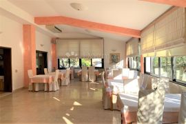 KRNICA – hotel i restoran uz obalu s tradicijom i odličnim referencama, Marčana, Ticari emlak