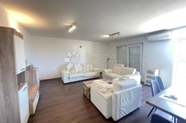 Predivan stan na Srdočima 3s+DB s tri parkirna mjesta, Rijeka, Διαμέρισμα