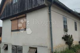 Prilika u Draganiću, Draganić, Kuća