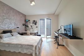 Luksuzan stan 217 m2 s pogledom na more, Rijeka, Apartamento