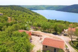 ODLIČNA RENOVIRANA KUĆA NA MORU, Labin, Haus