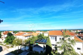 Stan sa prekrasnim pogledom na more i 2 balkona - Prilika!, Ližnjan, Apartamento