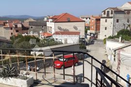 ŠIBENIK, kuća s pogledom na more u centru, Šibenik, Ev
