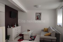 Belveder - prodaja stana, 55m2, odlična lokacija!, Rijeka, Appartement
