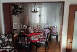 Škurinje - prodaja stana, 59 m2, lođa!, Rijeka, Apartamento