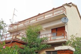 Kuća za adaptaciju sa 4 apartmana, Medulin, Istra, Medulin, Ev