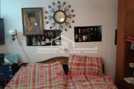 Retko u ponudi, trospratna kuća u Mladenovcu ID#1002, Mladenovac, Haus