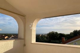 BARBARIGA – kuća s potencijalom, pogled na more, Vodnjan, Casa