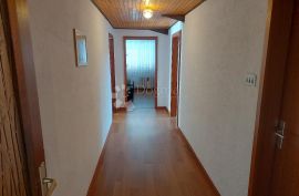 Marinići,etaža kuće 163 m2, Viškovo, Apartamento