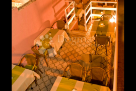 Potpuno opremljeni restoran na Čiovu, Trogir, Propiedad comercial