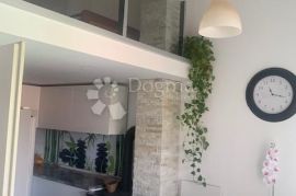 Prekrasan 4S+DB stan u Dražicama, najam!, Jelenje, Wohnung