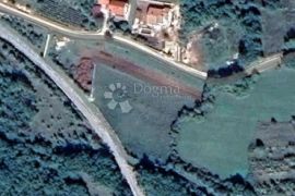 Prostrano građevinsko zemljište u središnjoj Istri, Kanfanar, Γη