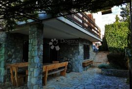 Prodaja kuće, 400 m² + 1500 m² okućnice, Mikulići, Črnomerec, Casa