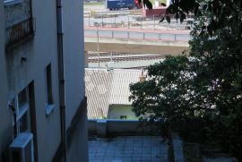 PEĆINE, POSLOVNI PROSTOR, 203 m2 dvoetažni, Rijeka, Ticari emlak