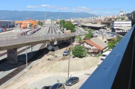 PEĆINE, POSLOVNI PROSTOR, 203 m2 dvoetažni, Rijeka, Propriedade comercial