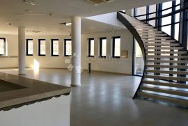 Iznajmljuje se ekskluzivan kompleks sala i ureda u Lupoglavu, Lupoglav, Εμπορικά ακίνητα