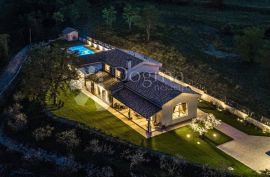 Suvremena villa - opuštajući spoj prirode i modernog dizajna !, Grožnjan, بيت