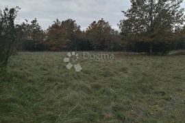 Poljoprivredno zemljište u Krnici, Marčana, Земля