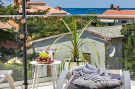 Vila Prodaja Prekrasne vile sa bazenom, jaccuzzi-jem i pogledom na more, Fažana!, Fažana, Casa
