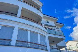 OPATIJA, IČIĆI - vrhunski dom u novijoj zgradi s bazenom blizu plaže, panoramski pogled i garaža, Opatija - Okolica, Appartment