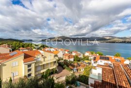 Trogir, Okrug Gornji, prekrasna vila s pogledom na more, Okrug, Famiglia
