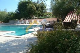 Hotel u Istri 80m od mora pored prekrasnih plaža, Barban, Σπίτι