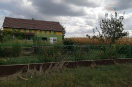 Obiteljska kuća - Lipovača (Vukovar), Vukovar - Okolica, Σπίτι