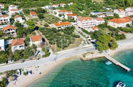 EKSKLUZIVNA POZICIJA 1. RED UZ MORE | Građevinsko zemljište cca 4.500 m2 s vilom cca 400 m2 | Atraktivna lokacija uz plažu | Privez za brod | Prekrasan pogled, Dubrovnik - Okolica, Tierra